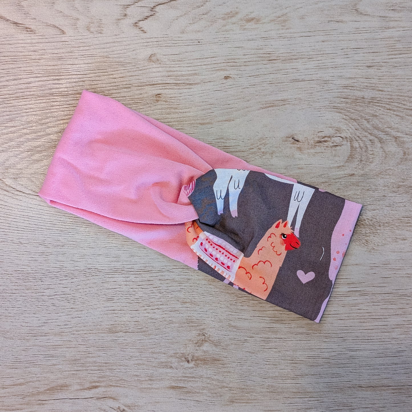 Two Tone Pink Llama Knotem