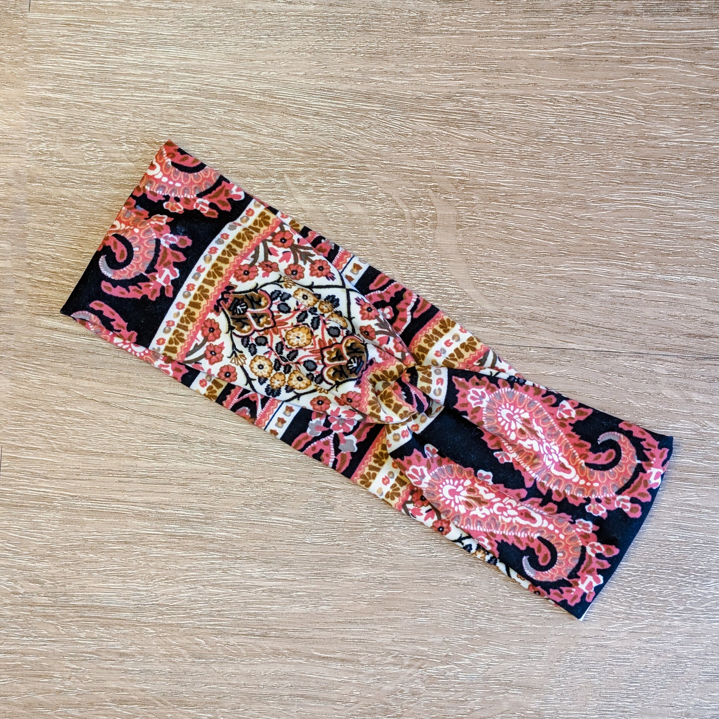 Rust Paisley and Floral Knotem