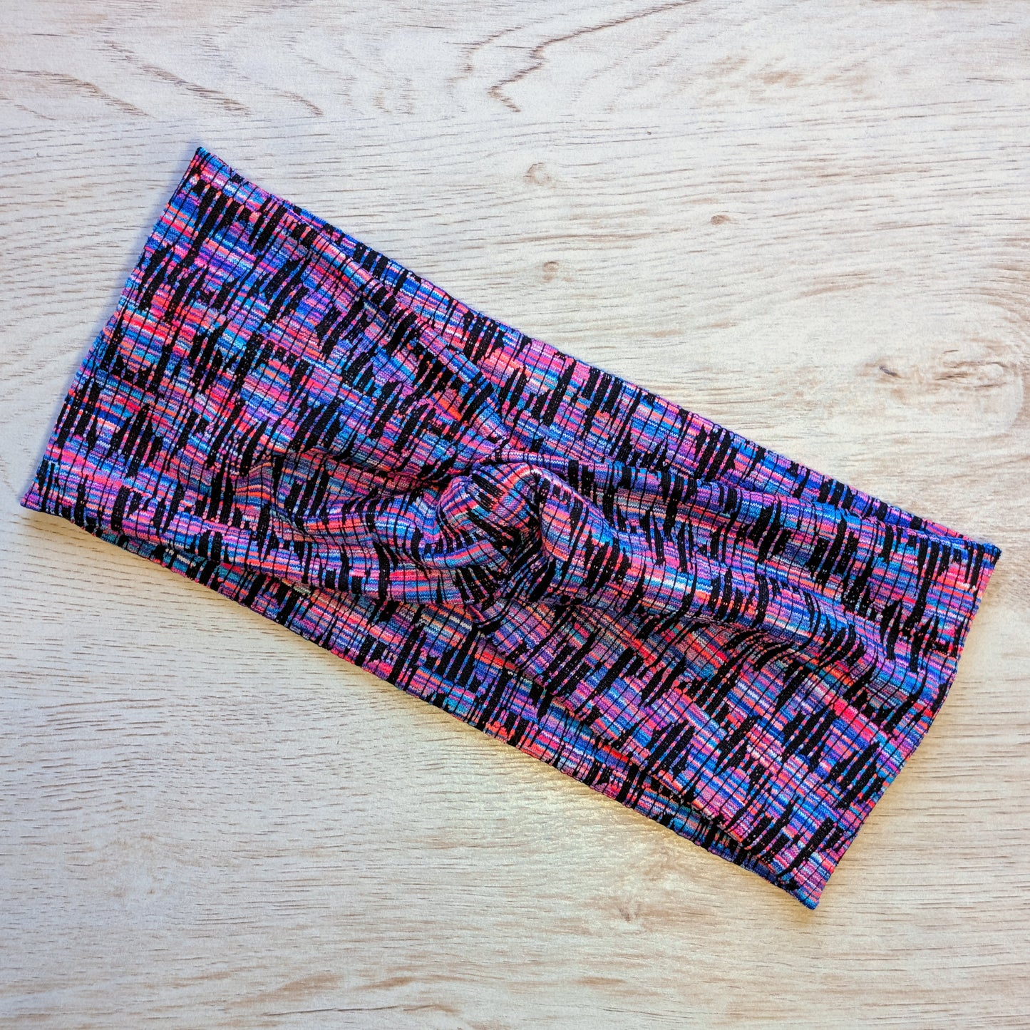 Blue/Red/Purple/Black Abstract Knotem