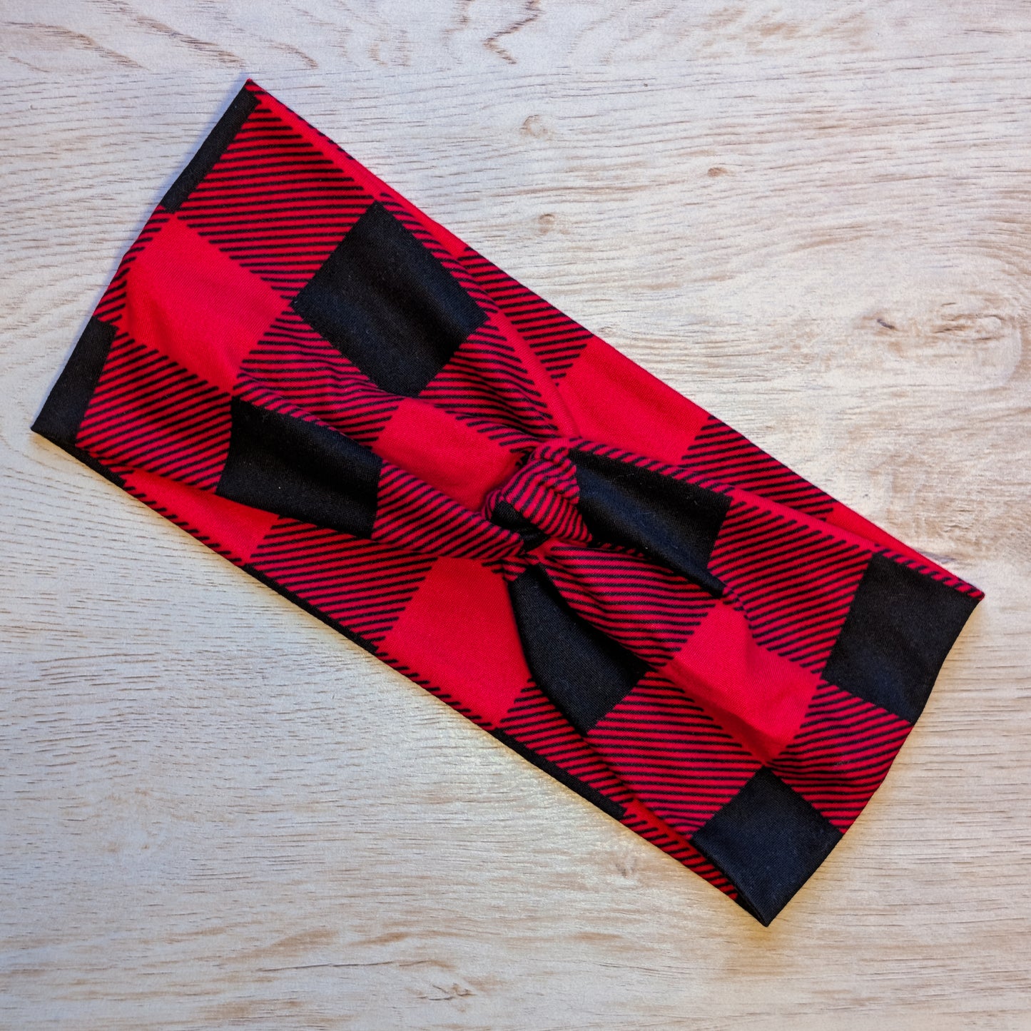 Black and Red Buffalo Check Knotem