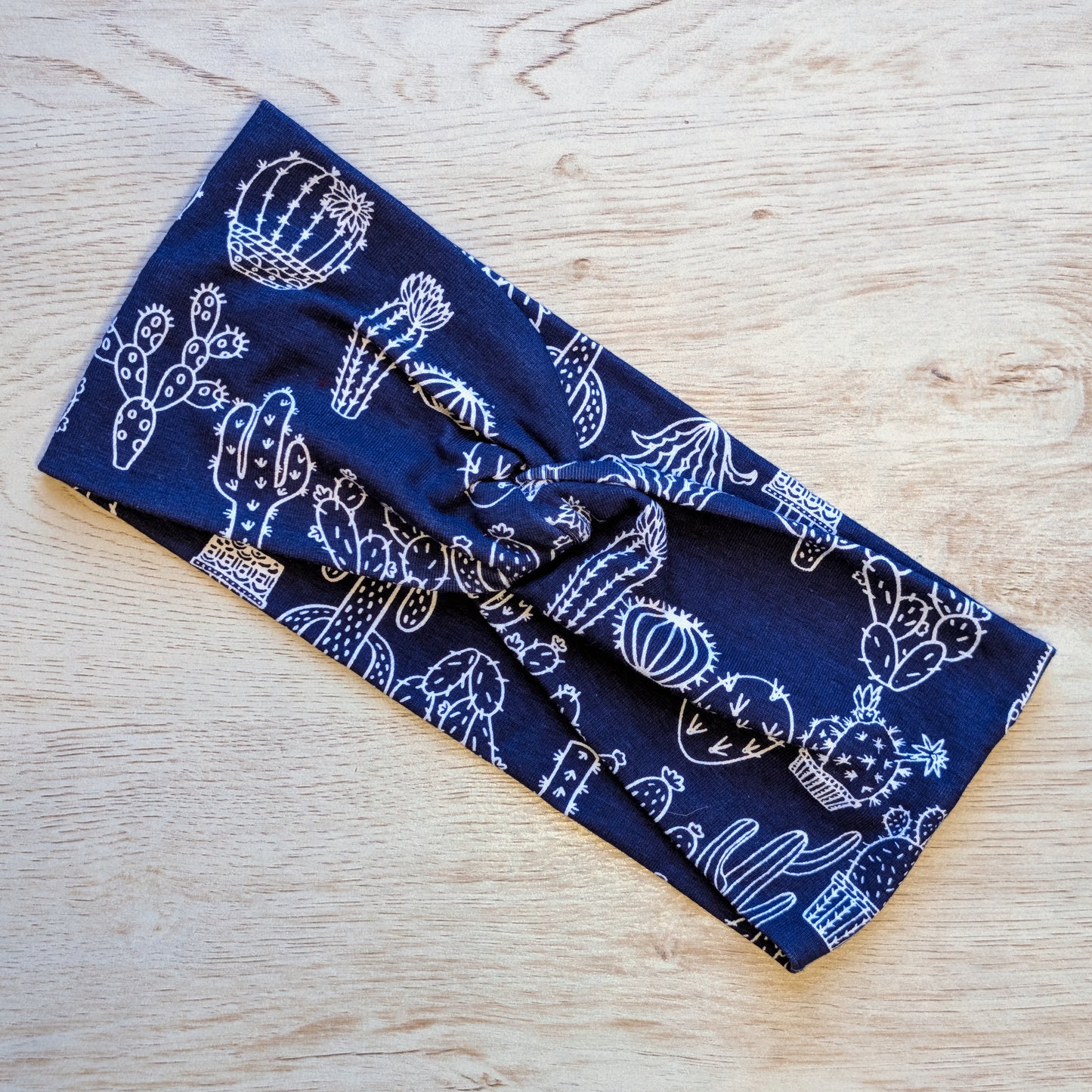 Cactus on Navy Knotems