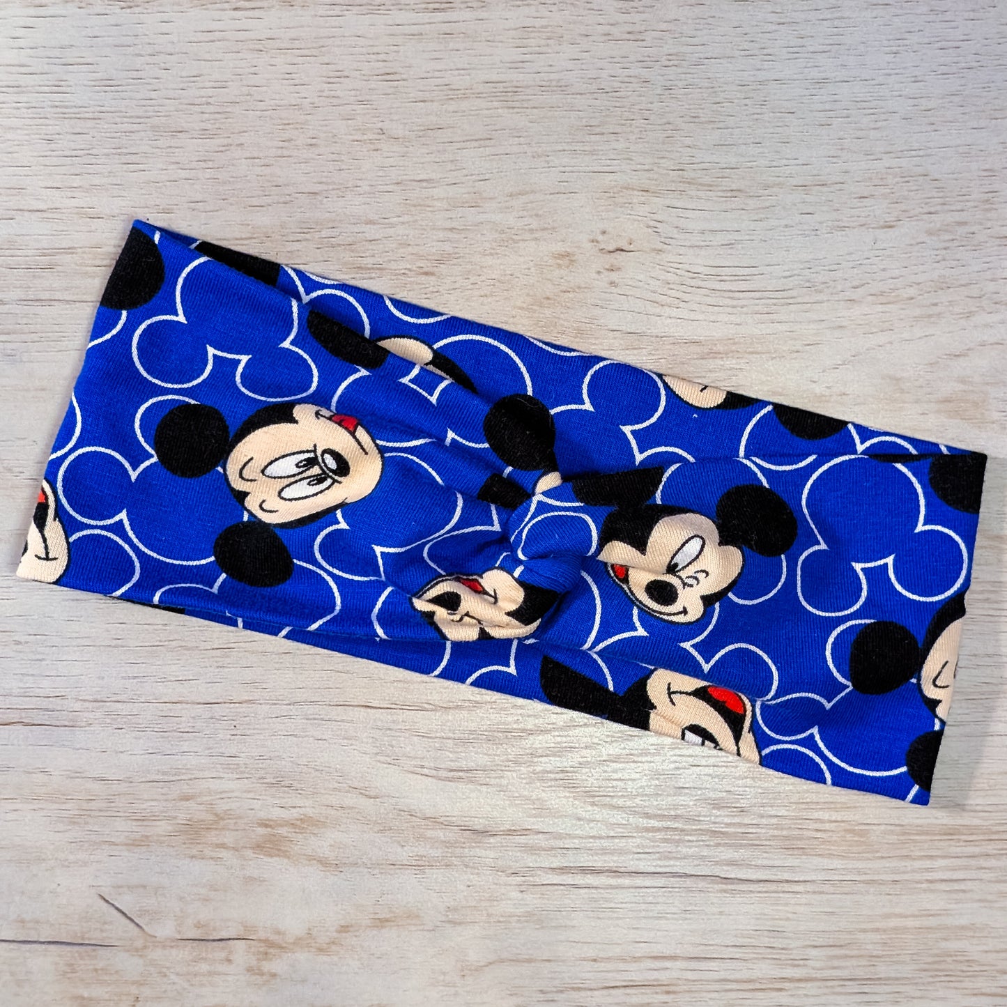 Mickey on Royal Knotem
