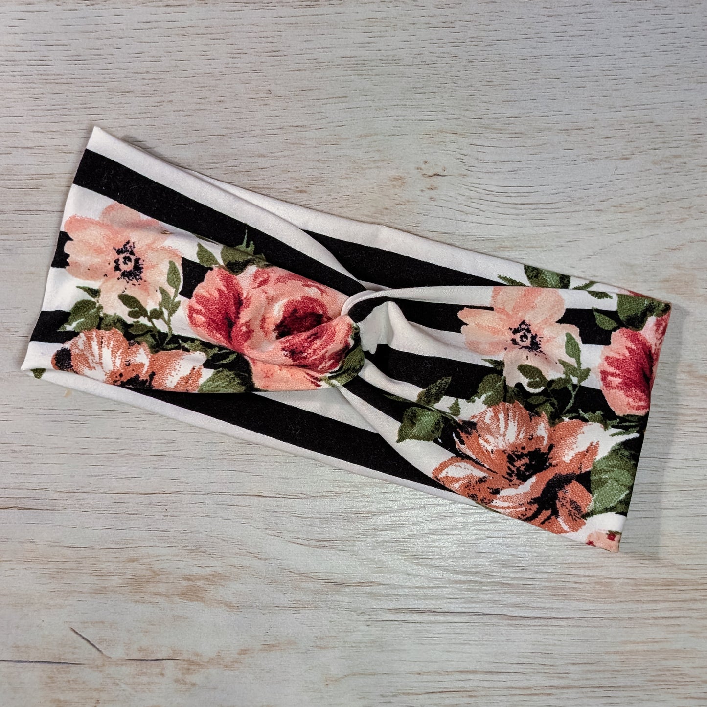 Red Rose w/Black and White Stripes Knotem