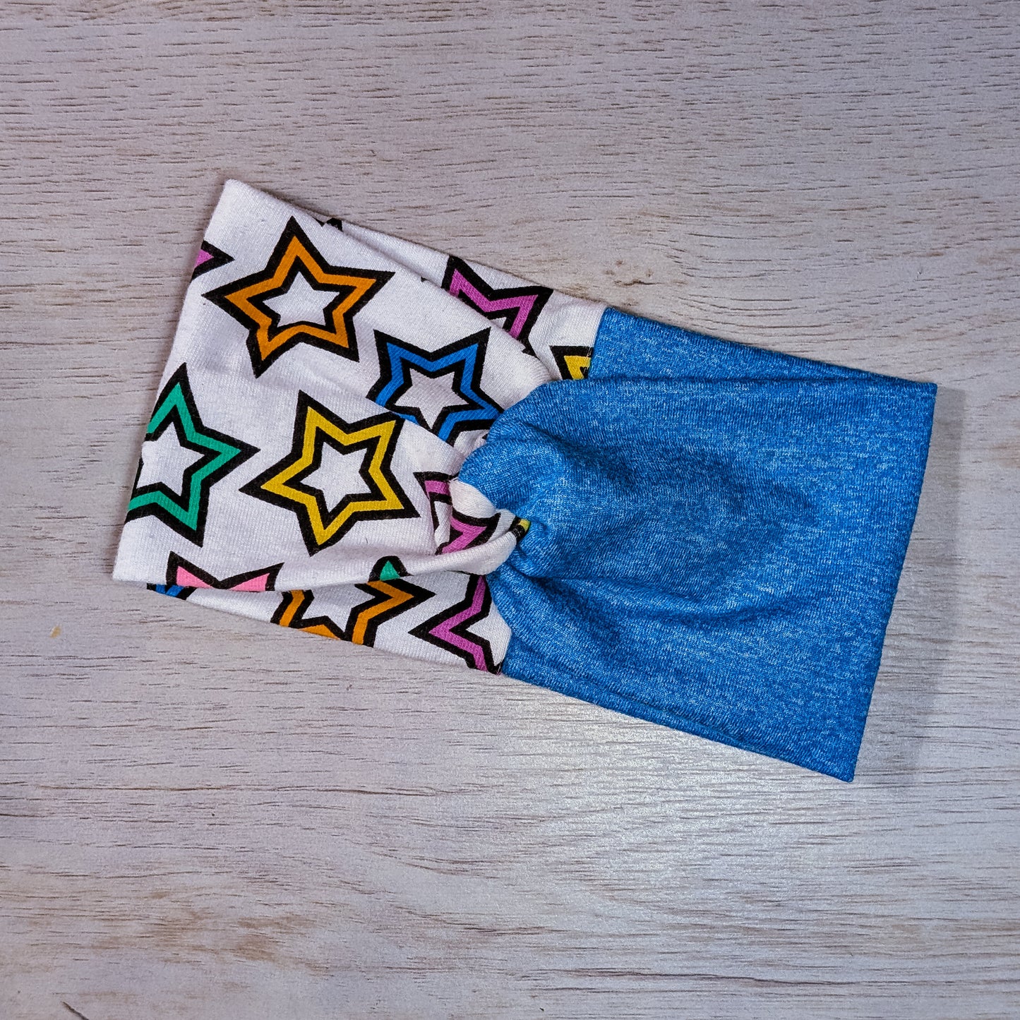 Two Tone Blue w/Multi-Colored Stars Knotem