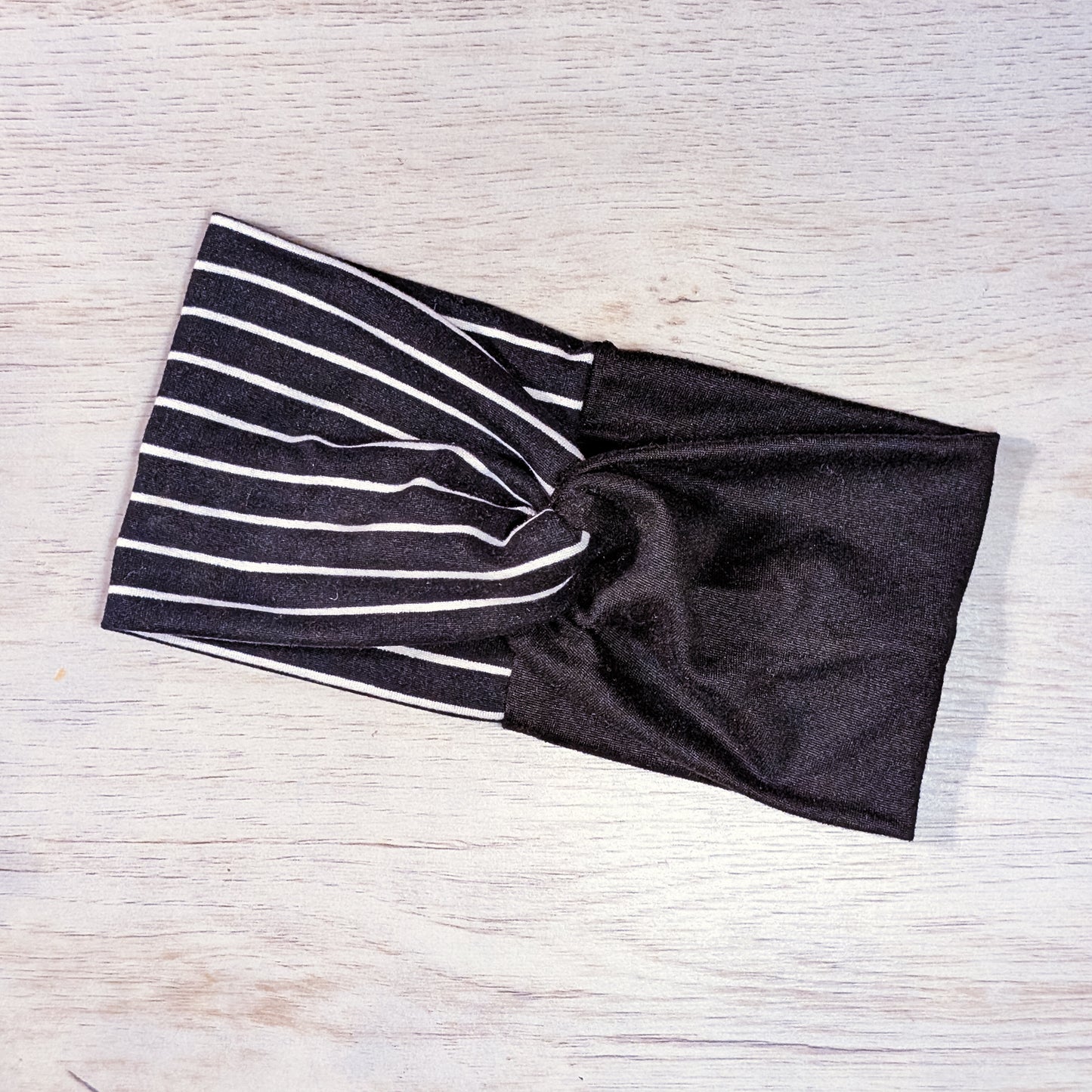 Two Tone Grey w/White Stripes Knotem