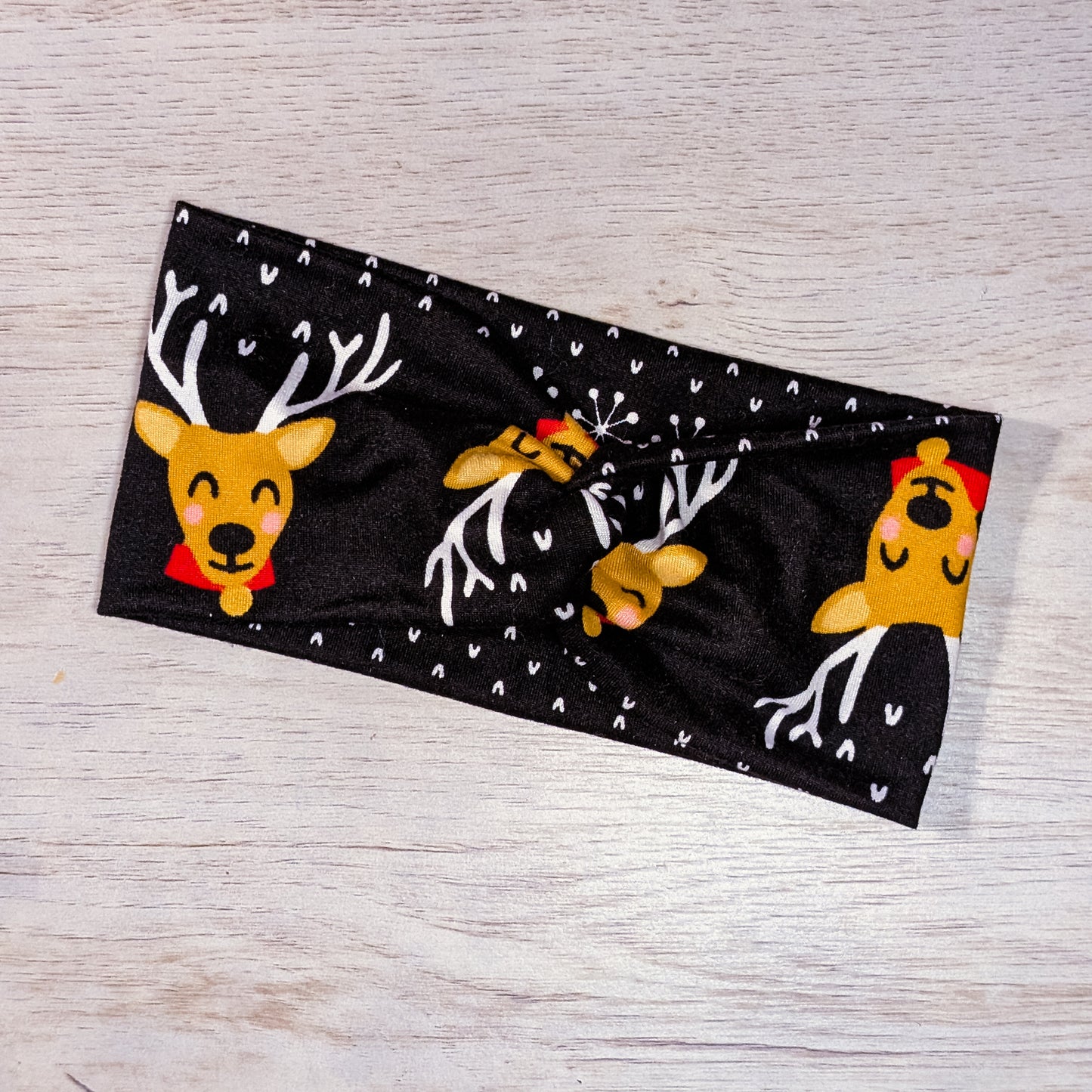 Reindeer on Black Knotem