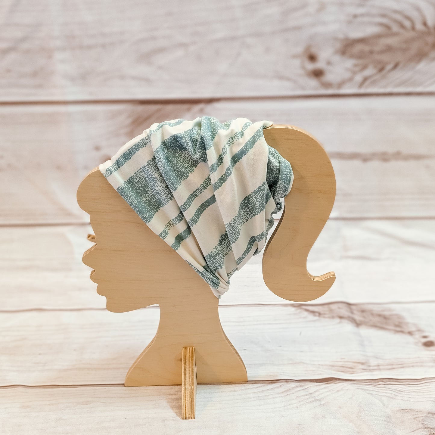 Green and White Vertical Stripes Twistem