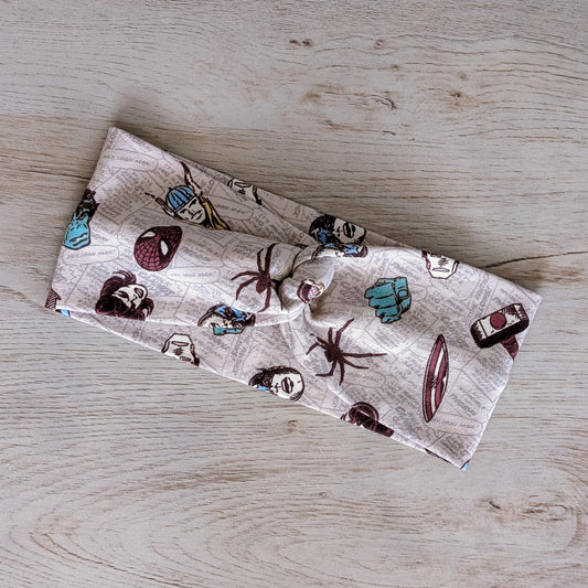 Tan Superheroes Knotem