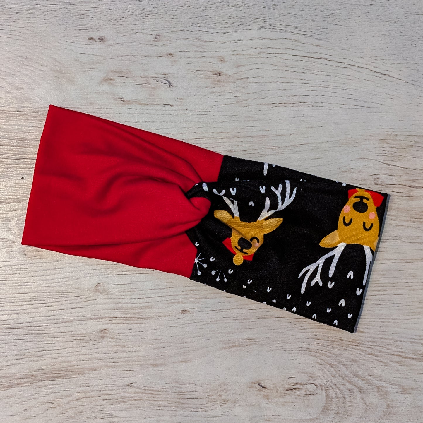 Two Tone Reindeer Knotem