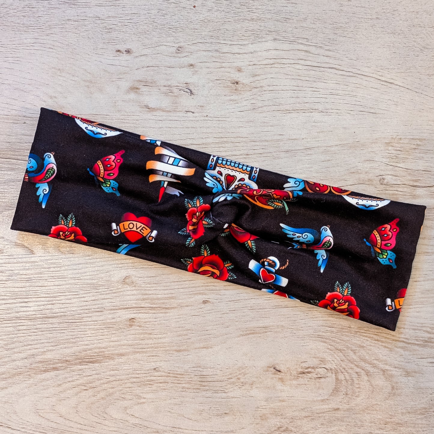 Birds and Roses Knotem