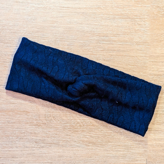 Navy Sweater Knit Knotem