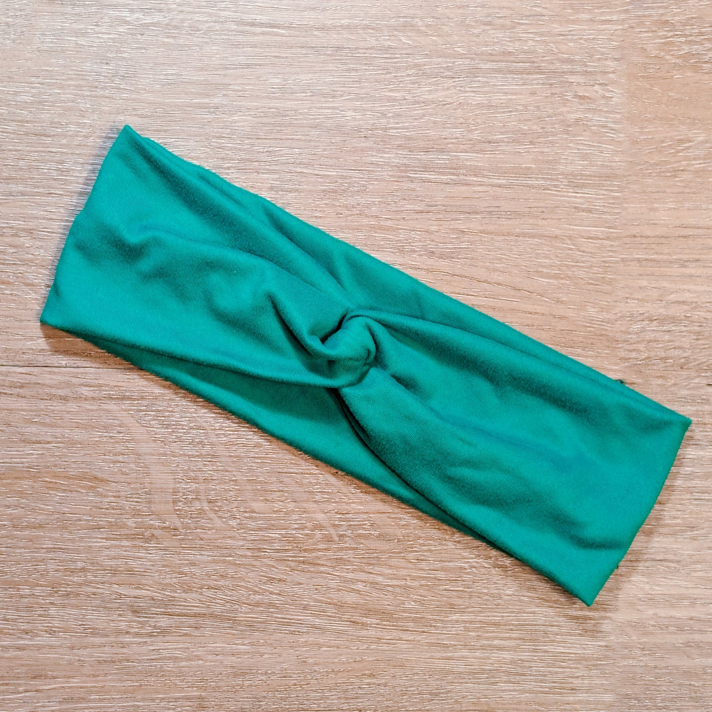 Solid Aqua Green Knotem