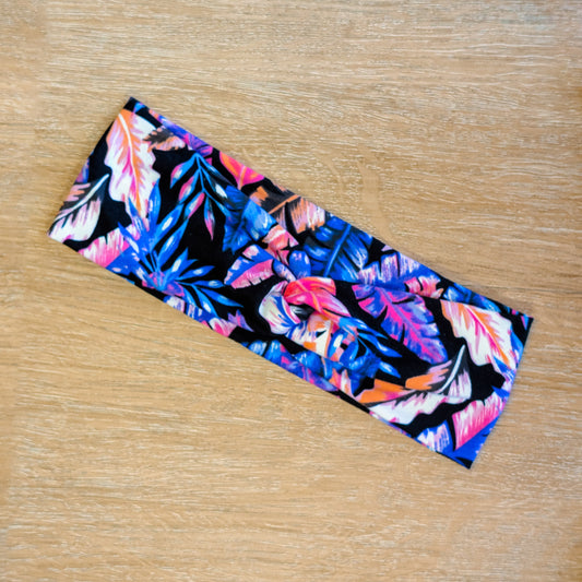 Black with Colorful Leaves Knotem