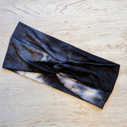 Black and White Tie Dye Knotem