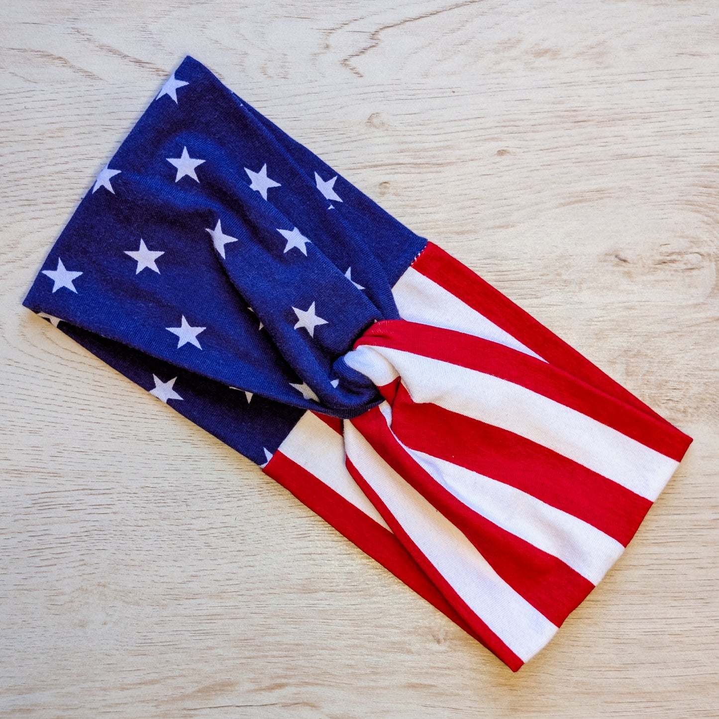 Two Tone Flag Knotem