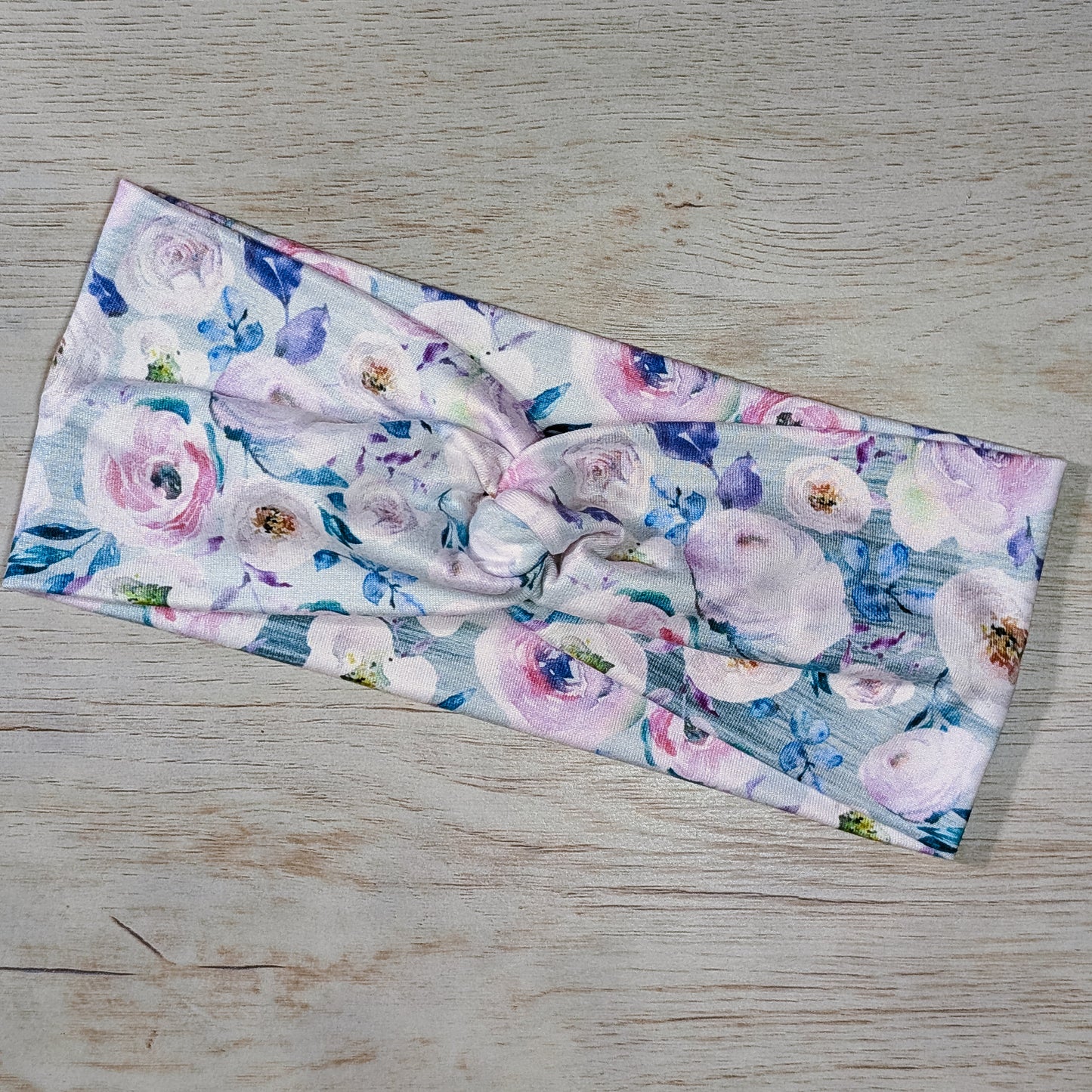 Pastel Floral Knotem