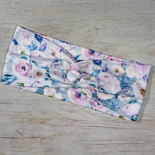 Pastel Floral Knotem
