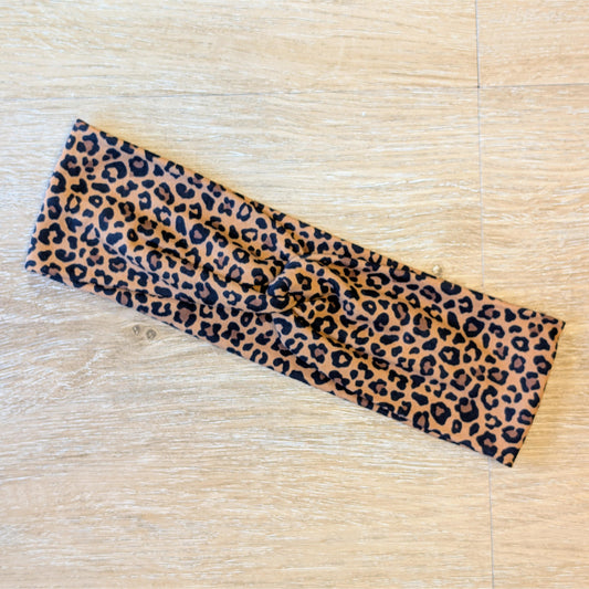 Light Brown Leopard Print Knotem