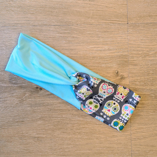 Turquoise Sugar Skull Two Tone Knotem