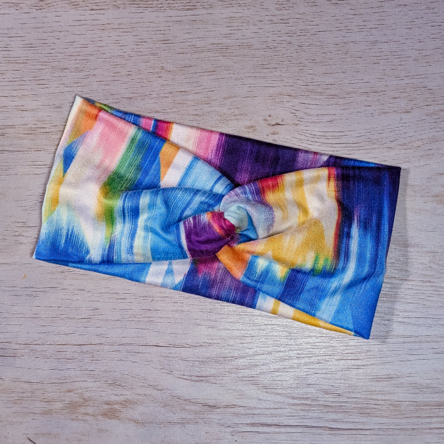 Multi-Colored Striped Knotem