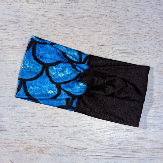 Two Tone Black w/Blue Scales Knotem