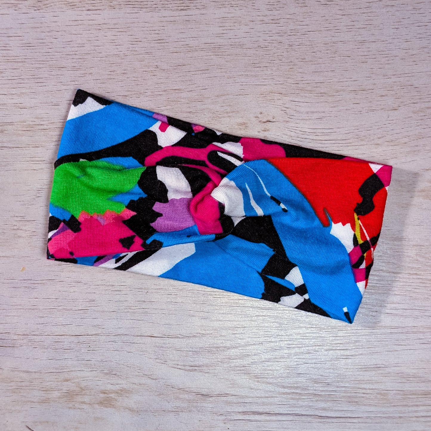 Blue/Red/Green Abstract Knotem