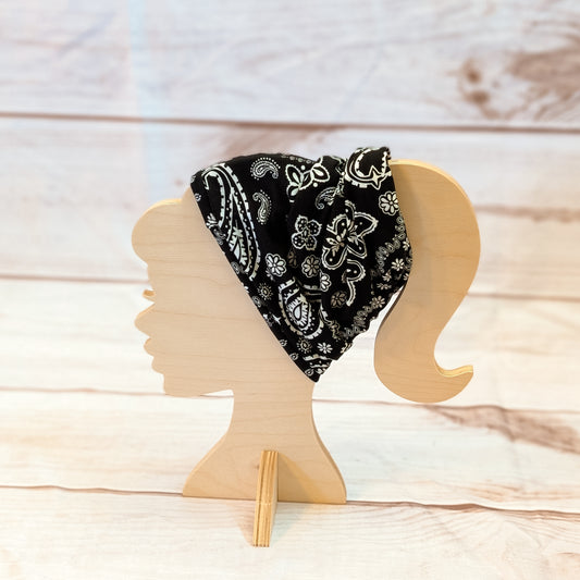 Black and White Paisley Twistem